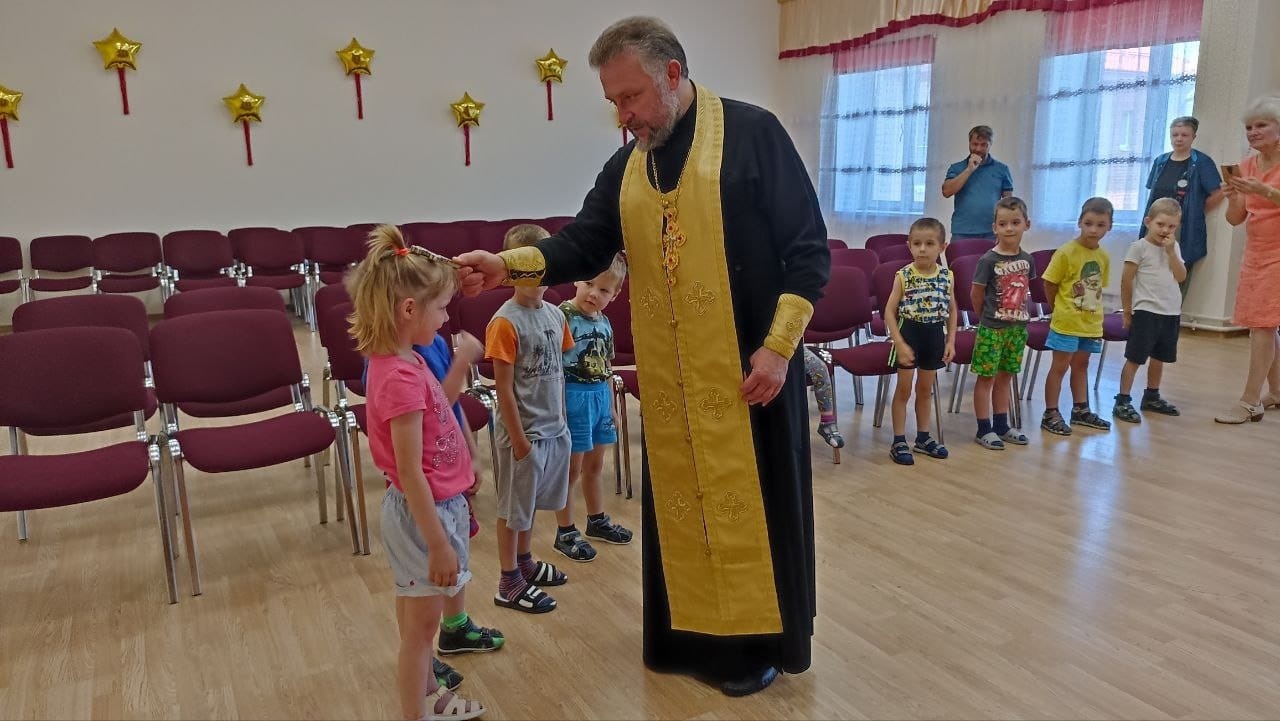 Молебен перед началом учебного в семейном центре «Преображение» города Егорьевск
